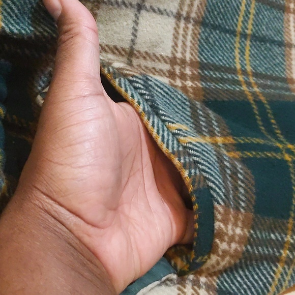 Utex| Vintage Green and Cream Plaid Fall- Winter Jacket With Hood and 4 Pockets - Picture 6 of 15